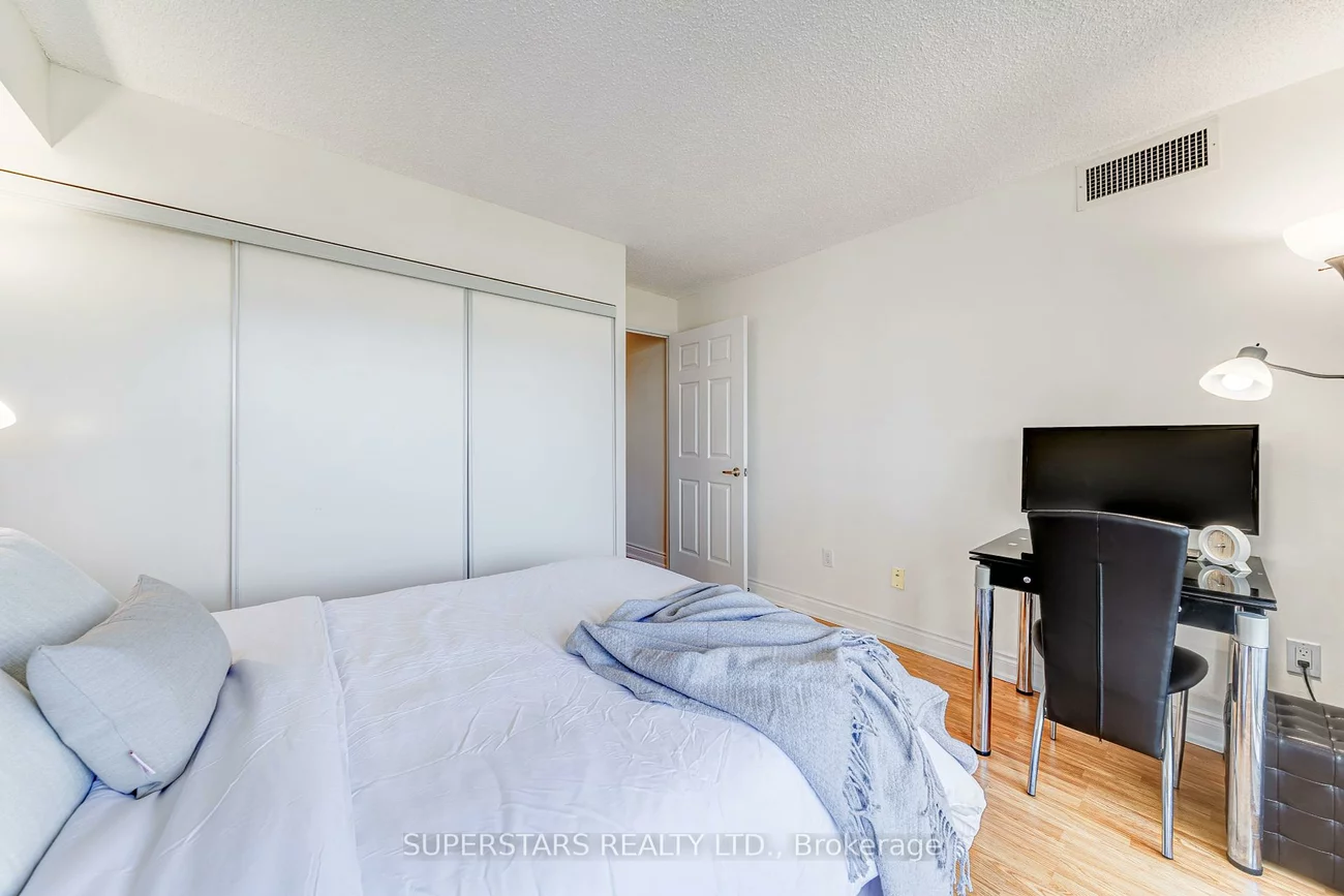 7300, Yonge, Crestwood-Springfarm-Yorkhill, Vaughan