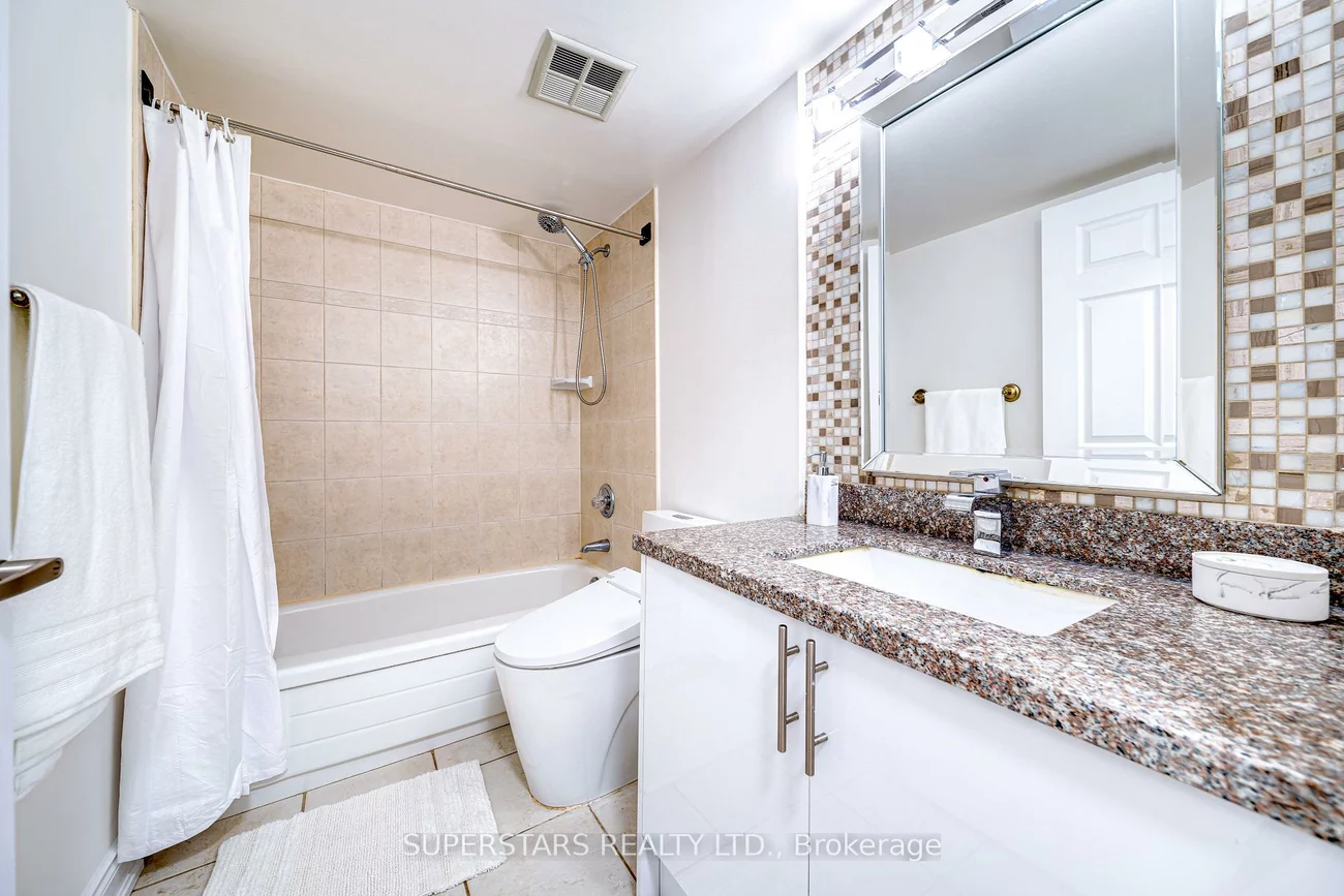 7300, Yonge, Crestwood-Springfarm-Yorkhill, Vaughan
