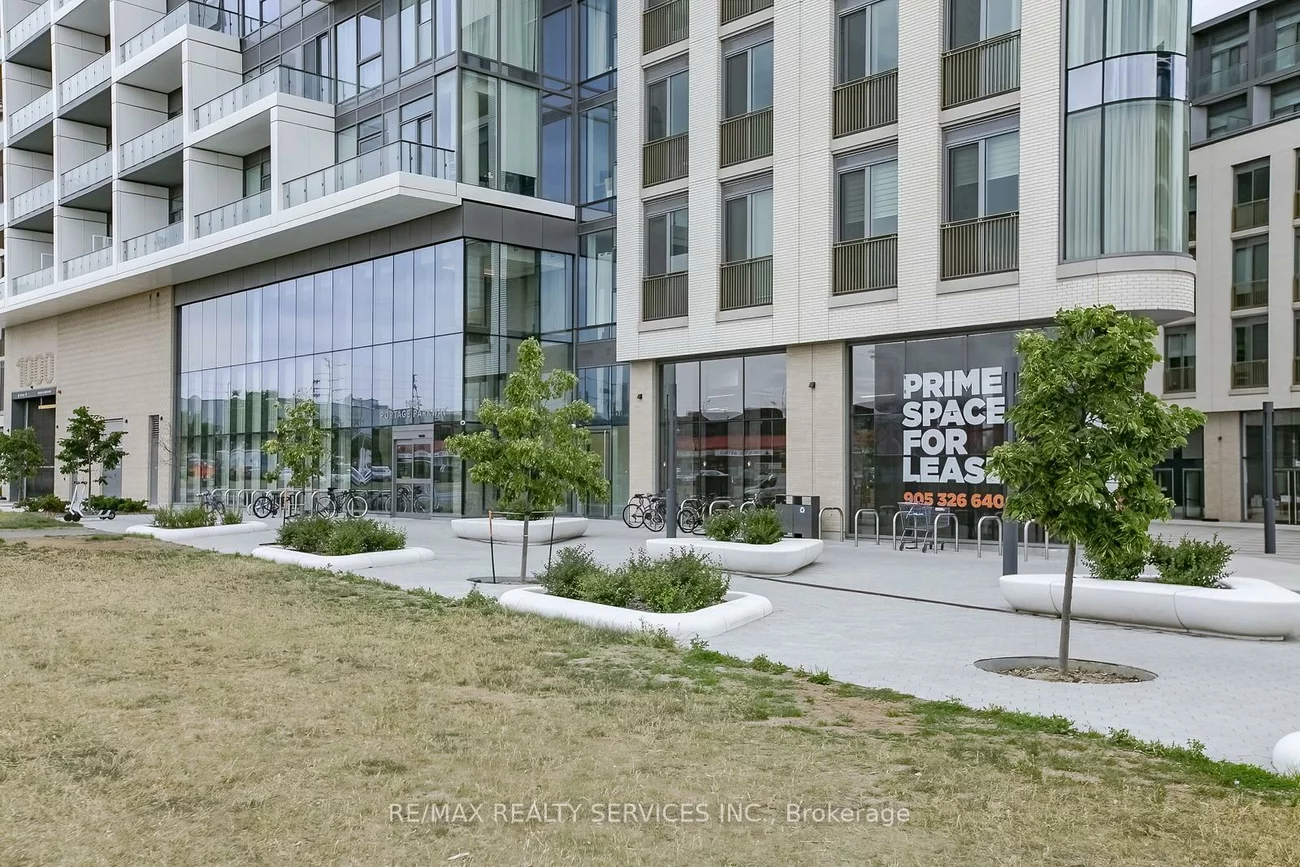 1000, Portage, Vaughan Corporate Centre, Vaughan