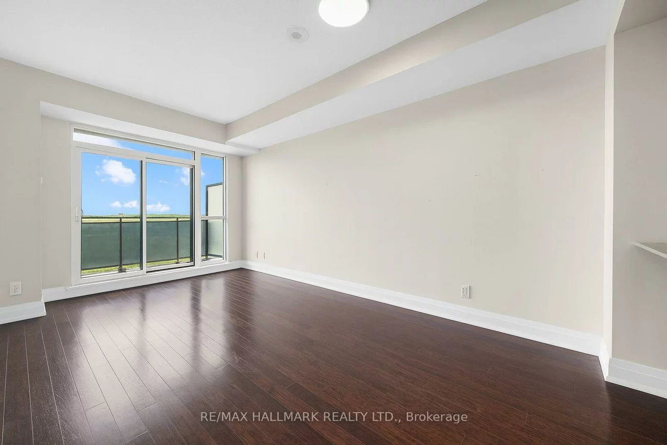 520, Steeles, Crestwood-Springfarm-Yorkhill, Vaughan