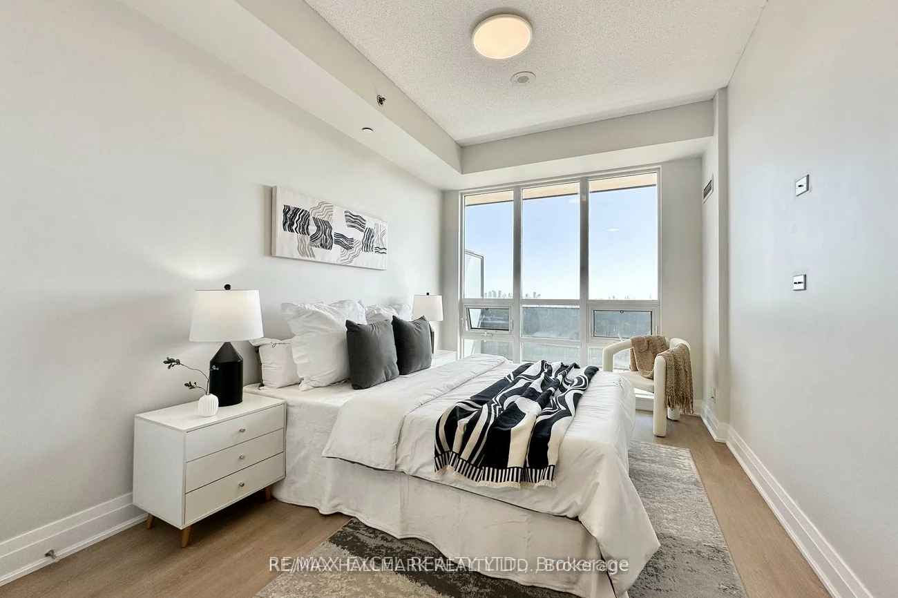 520, Steeles, Crestwood-Springfarm-Yorkhill, Vaughan