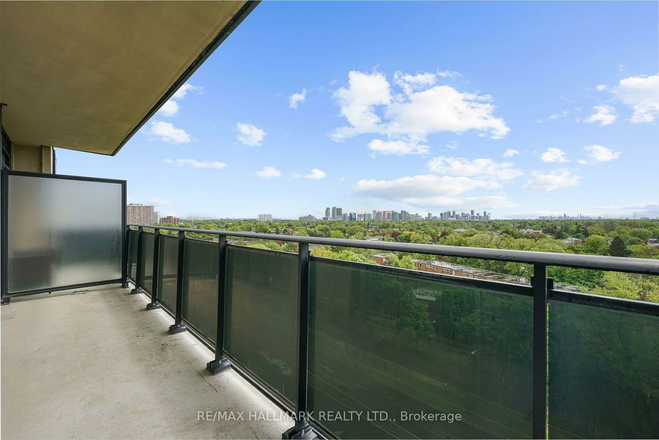 520, Steeles, Crestwood-Springfarm-Yorkhill, Vaughan