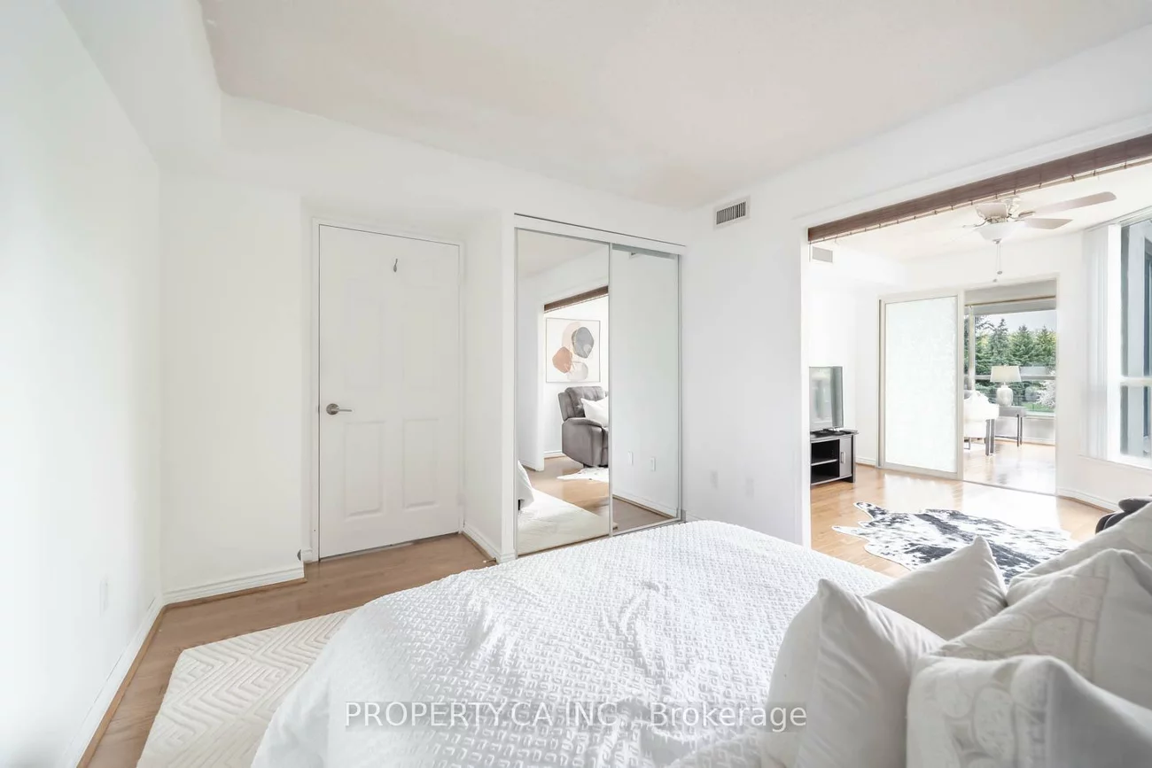 7300, Yonge, Crestwood-Springfarm-Yorkhill, Vaughan