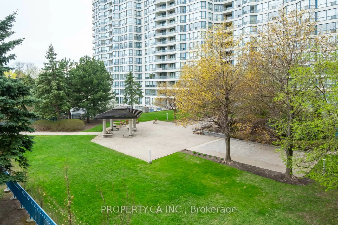 7300, Yonge, Crestwood-Springfarm-Yorkhill, Vaughan
