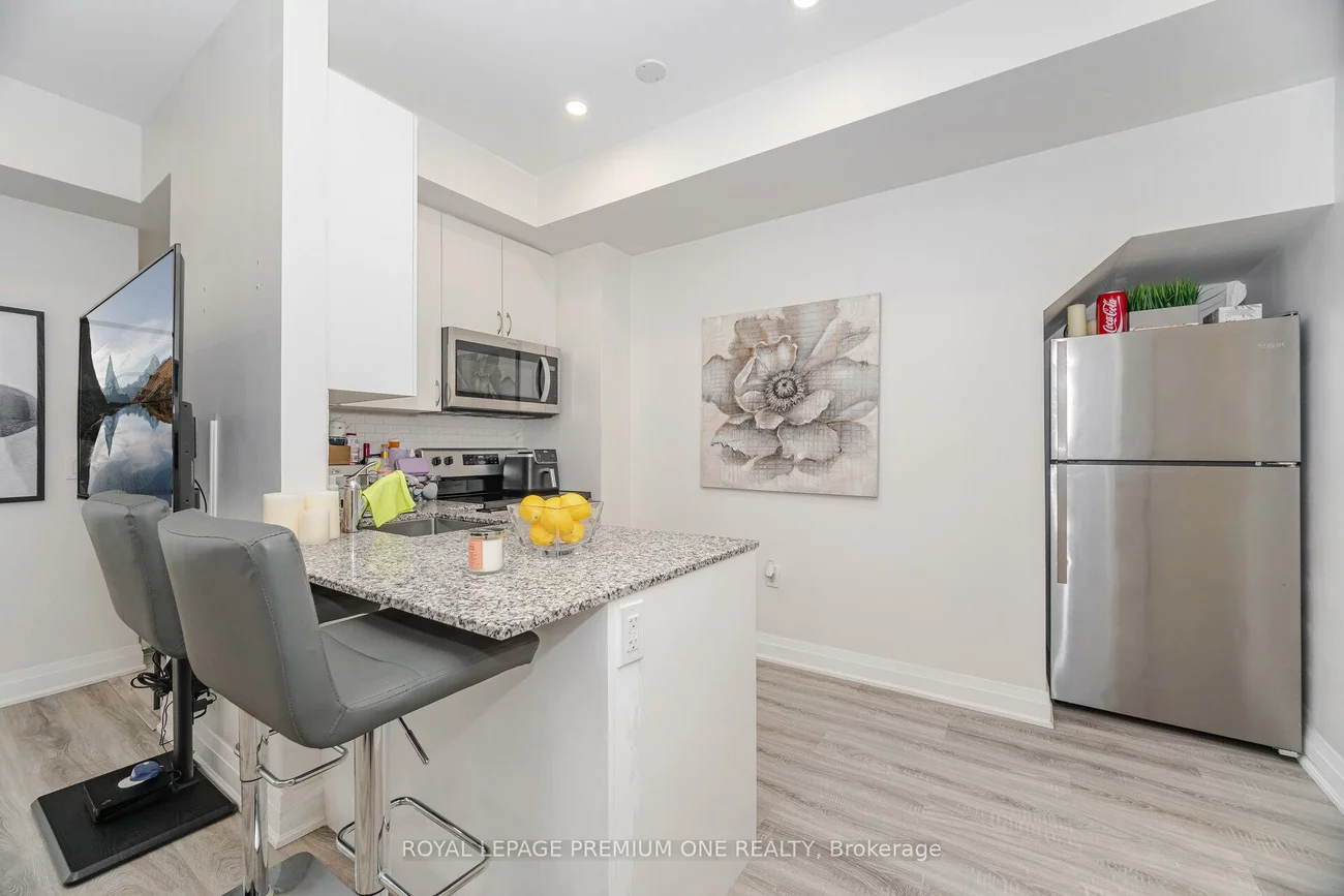 48, COLES, Vaughan Grove, Vaughan