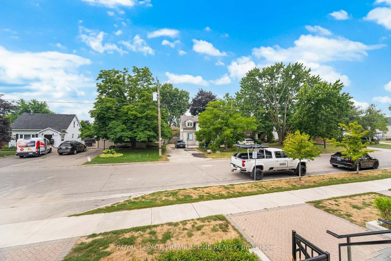 48, COLES, Vaughan Grove, Vaughan