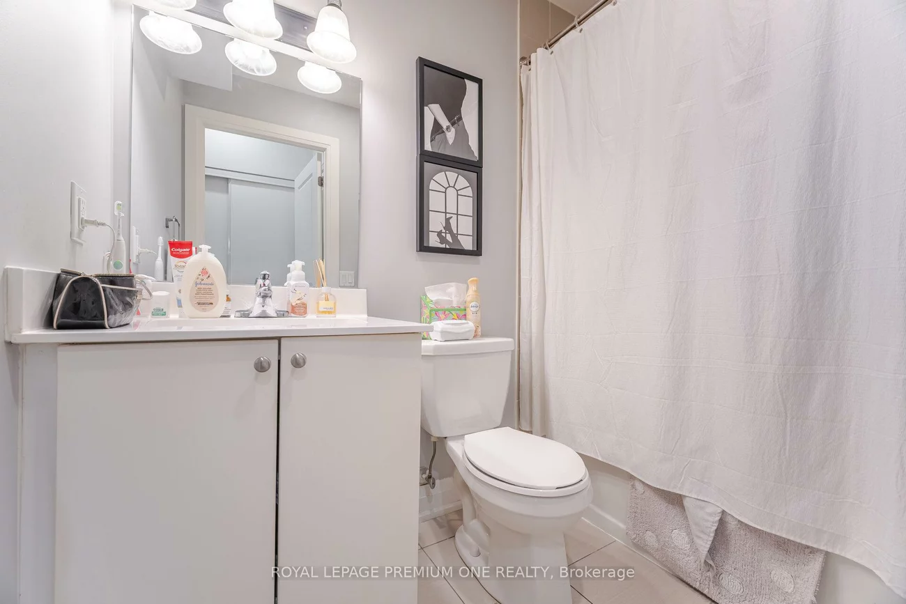 48, COLES, Vaughan Grove, Vaughan