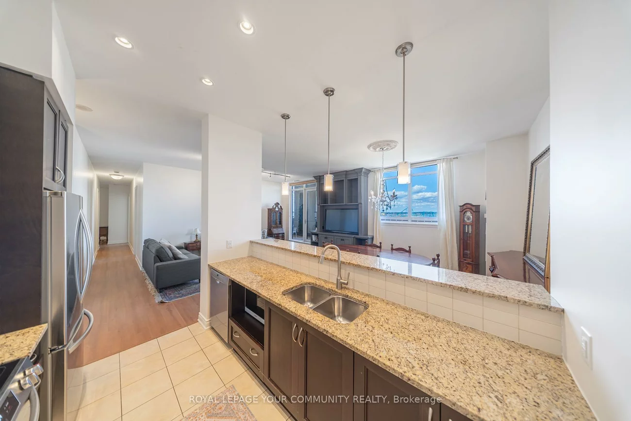 9245, Jane, Maple, Vaughan