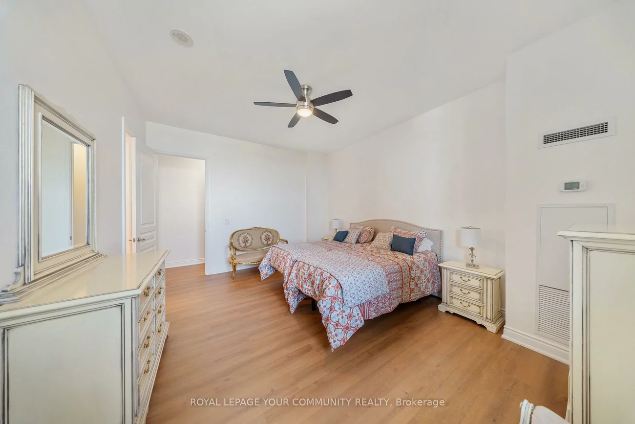 9245, Jane, Maple, Vaughan
