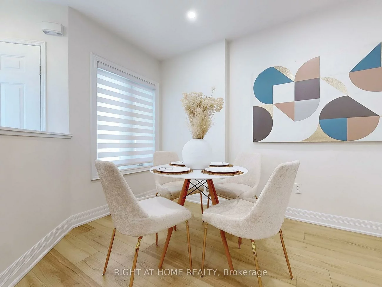 735, New Westminster, Brownridge, Vaughan