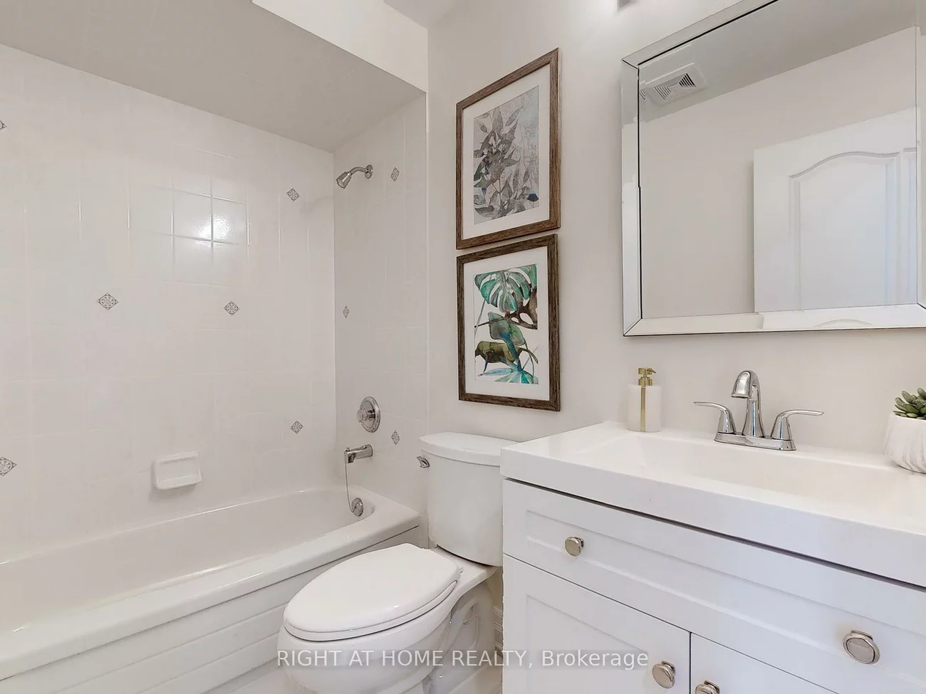 735, New Westminster, Brownridge, Vaughan