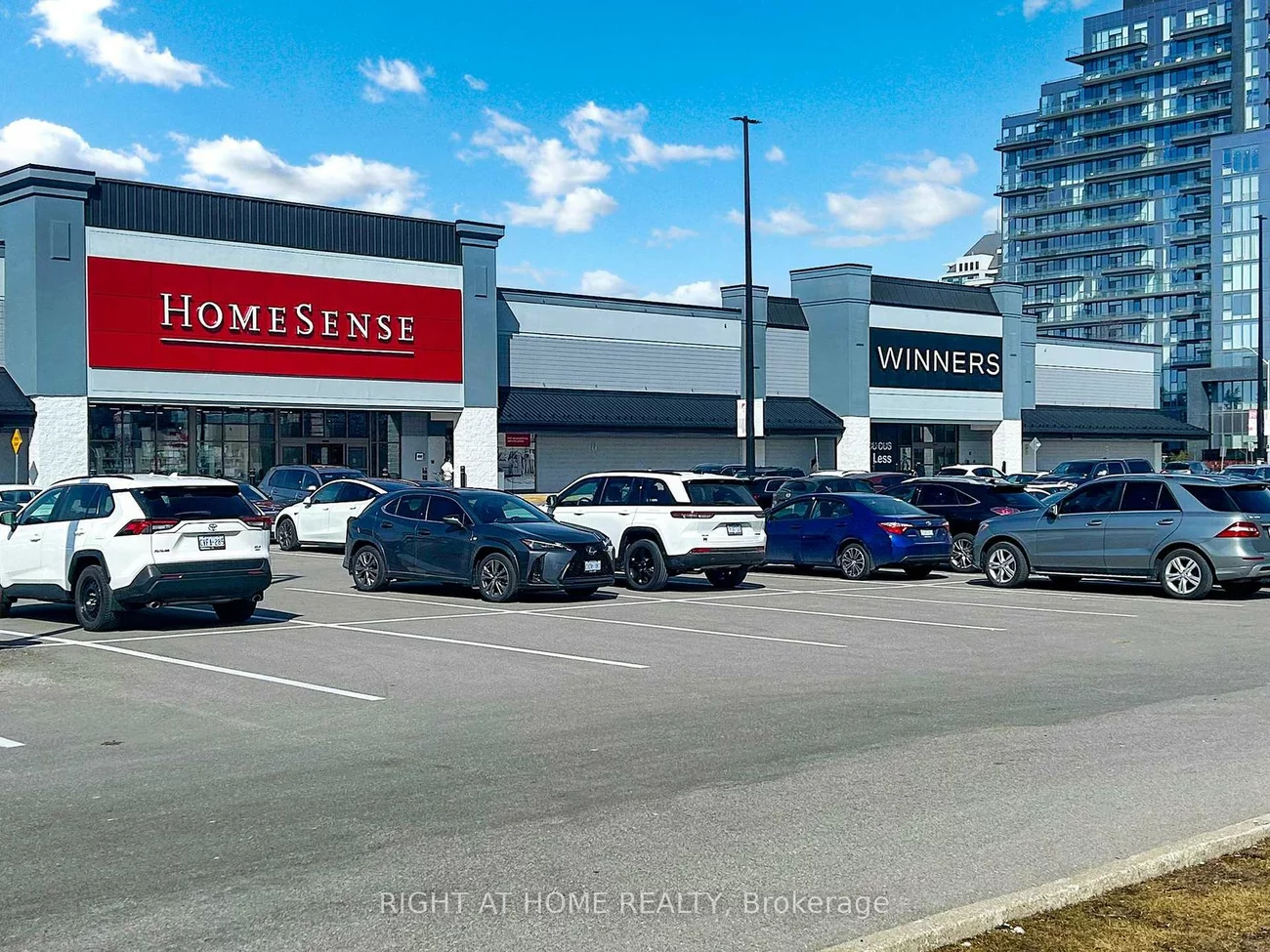 735, New Westminster, Brownridge, Vaughan