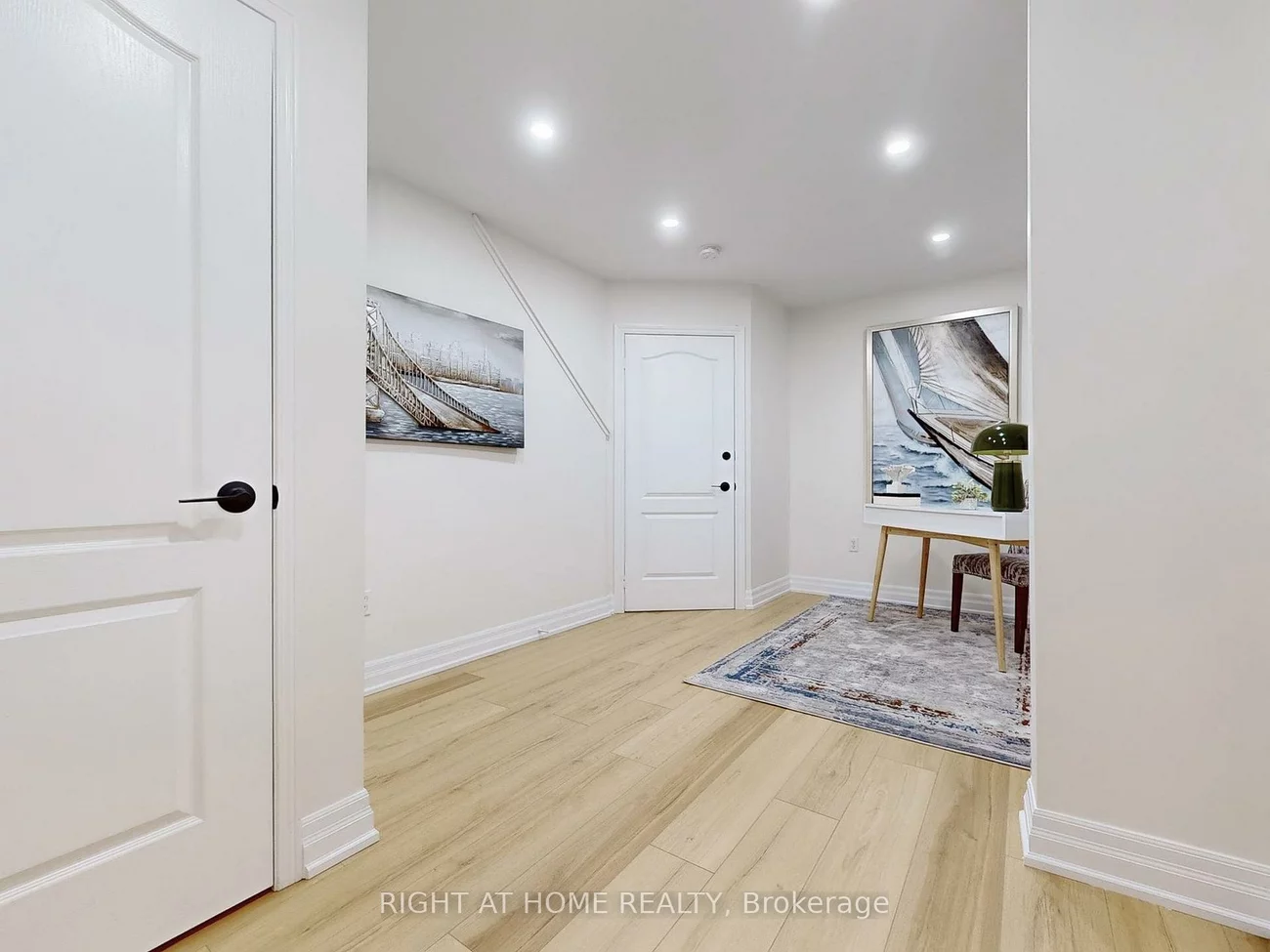 735, New Westminster, Brownridge, Vaughan