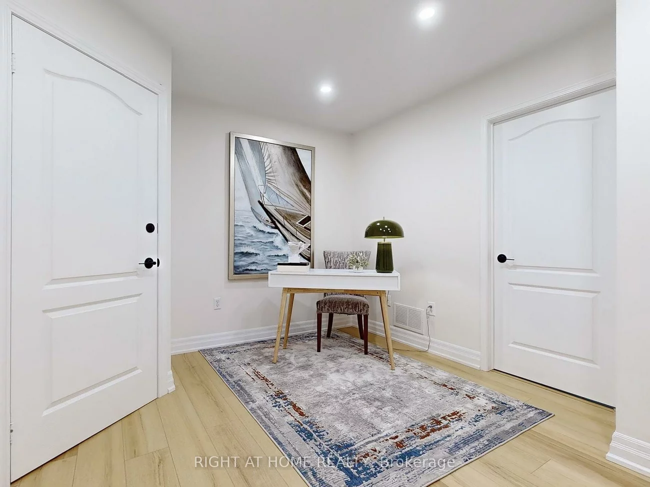 735, New Westminster, Brownridge, Vaughan