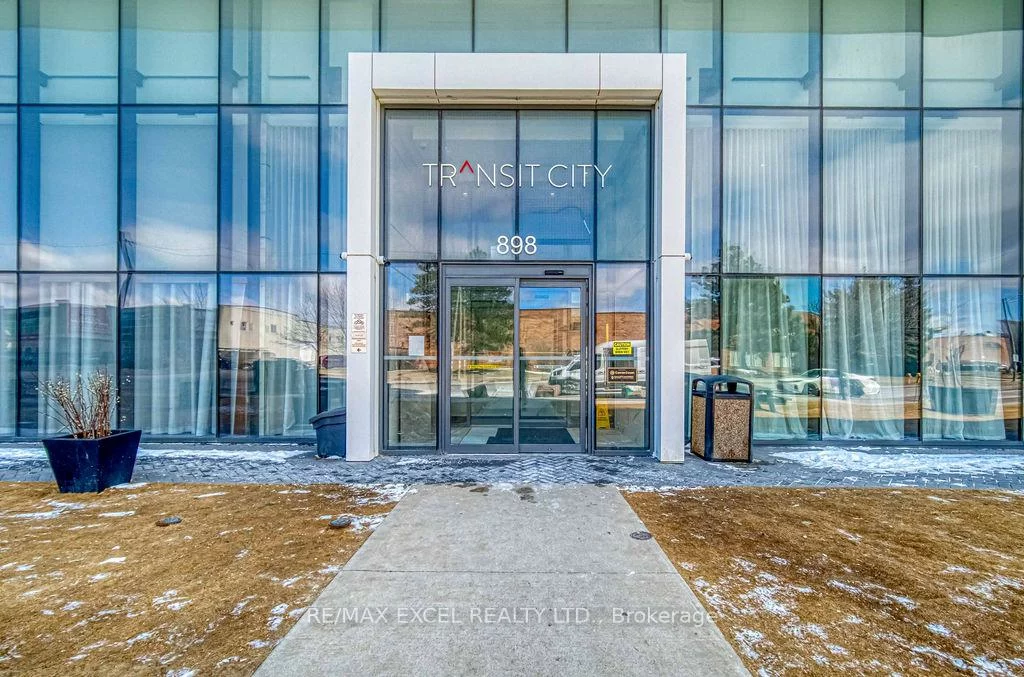 898, Portage, Vaughan Corporate Centre, Vaughan