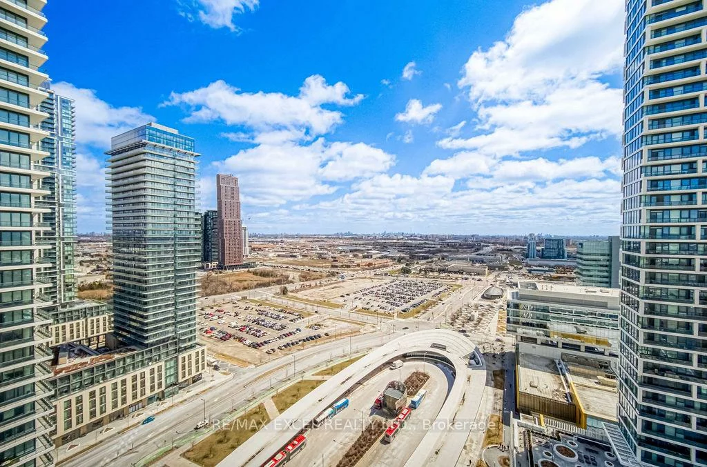 898, Portage, Vaughan Corporate Centre, Vaughan