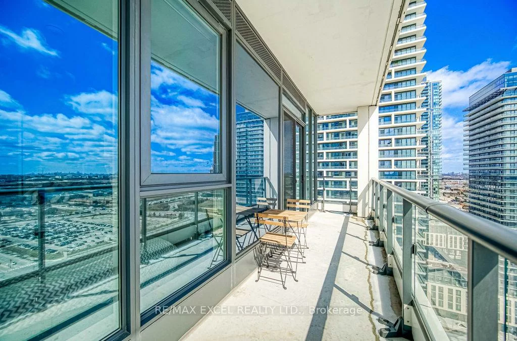 898, Portage, Vaughan Corporate Centre, Vaughan