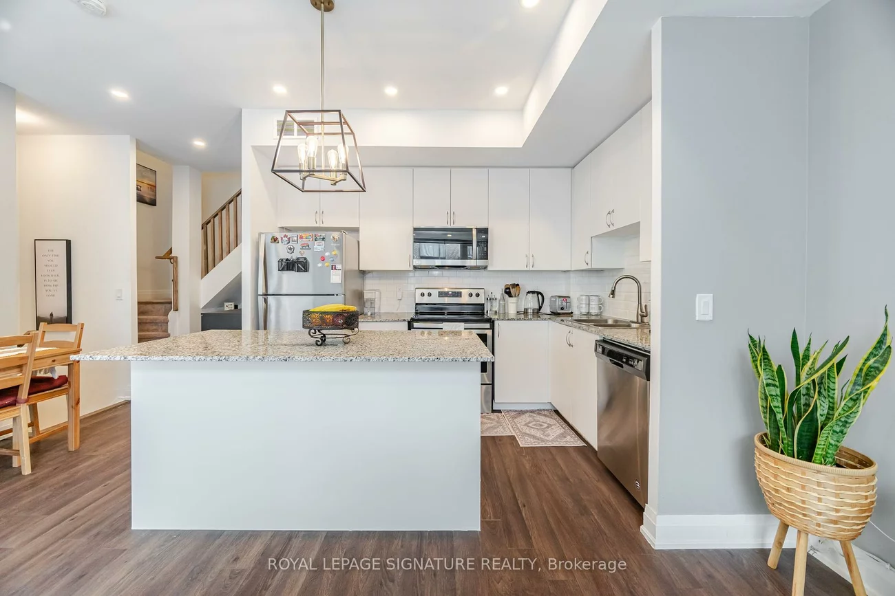 5289, Highway 7, Vaughan Grove, Vaughan