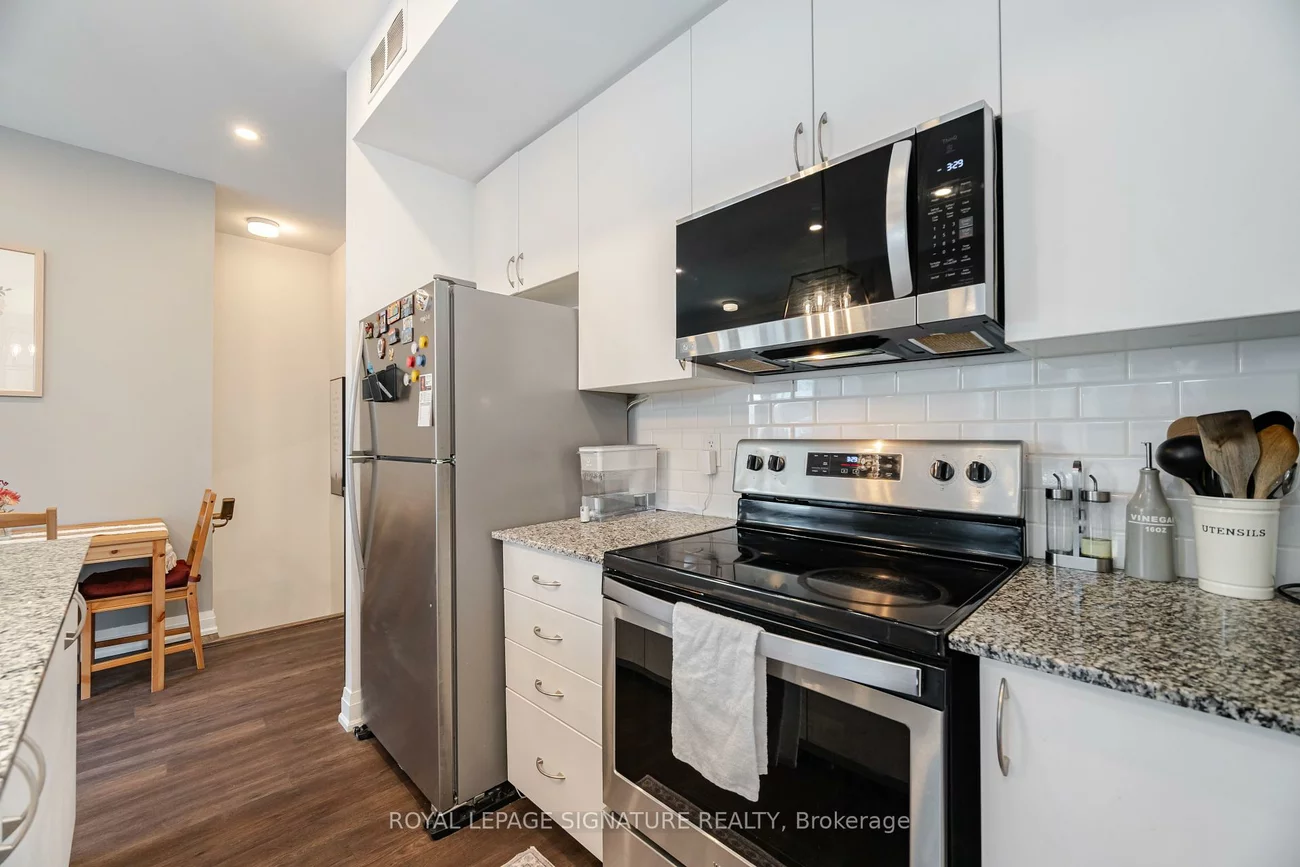 5289, Highway 7, Vaughan Grove, Vaughan