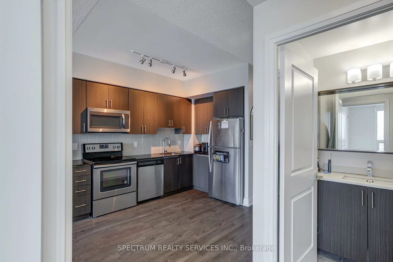 3600, Highway 7, Vaughan Corporate Centre, Vaughan