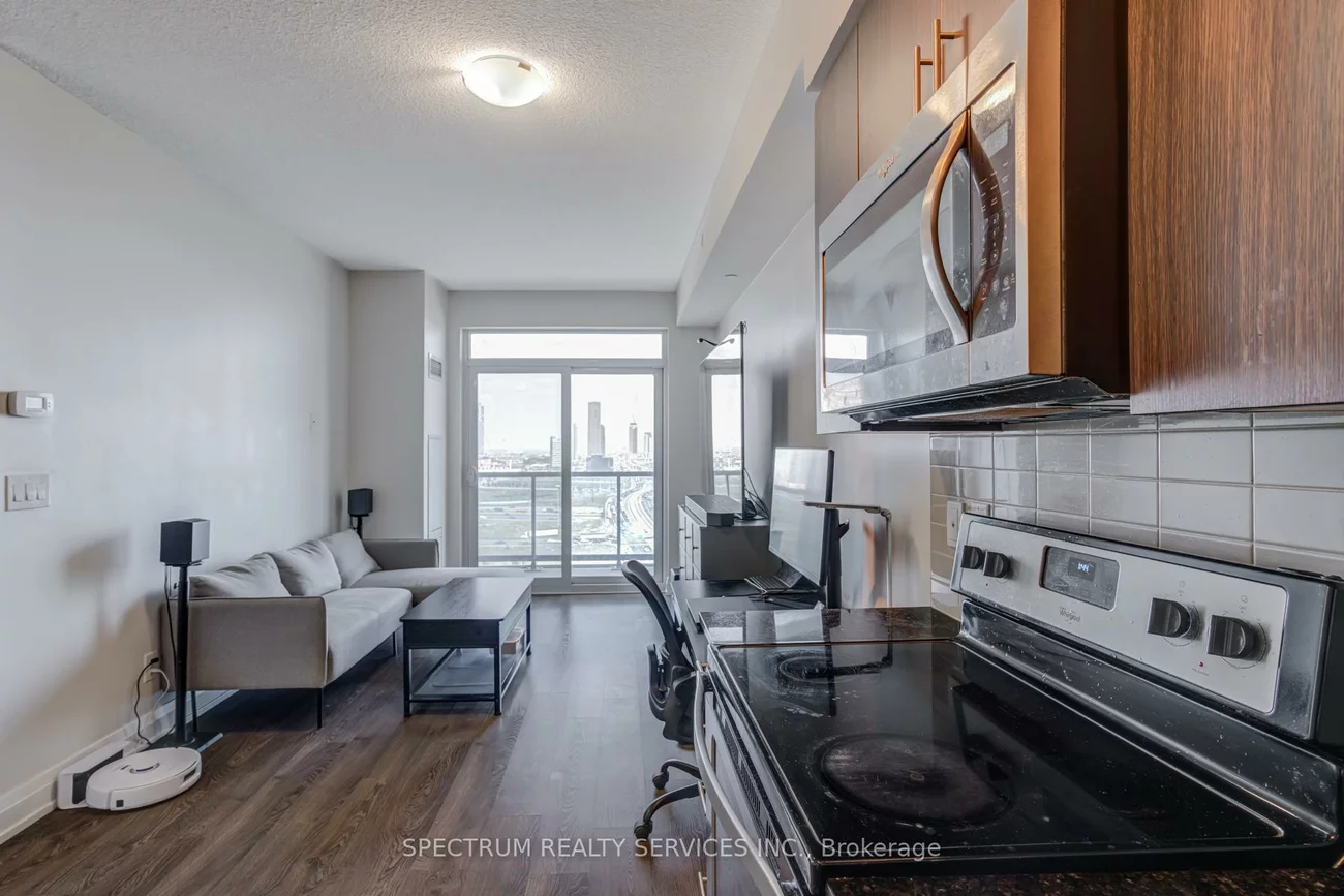 3600, Highway 7, Vaughan Corporate Centre, Vaughan