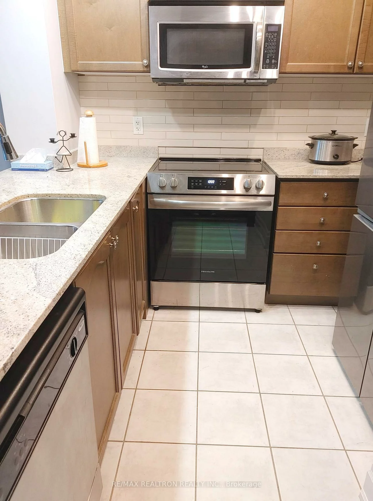 100, Promenade, Brownridge, Vaughan