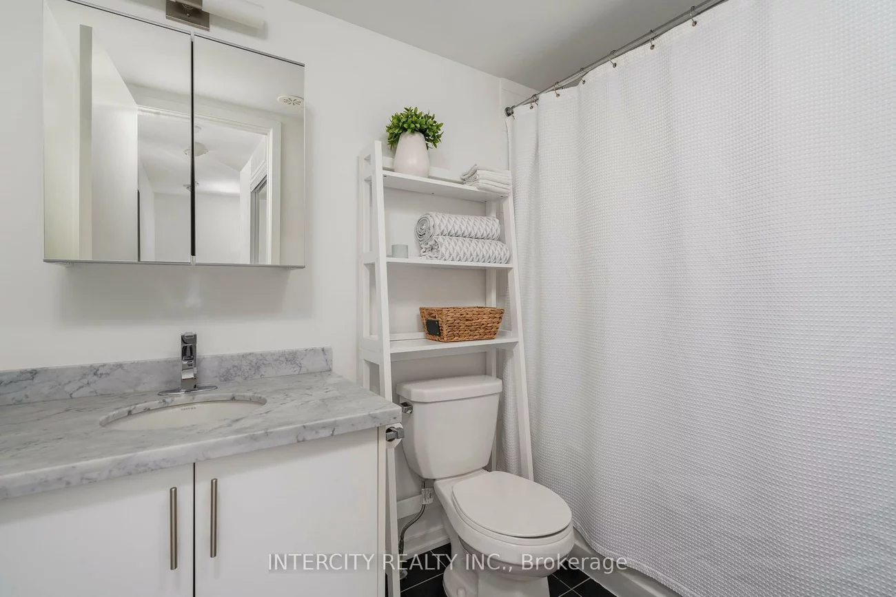 26, Bruce, East Woodbridge, Vaughan