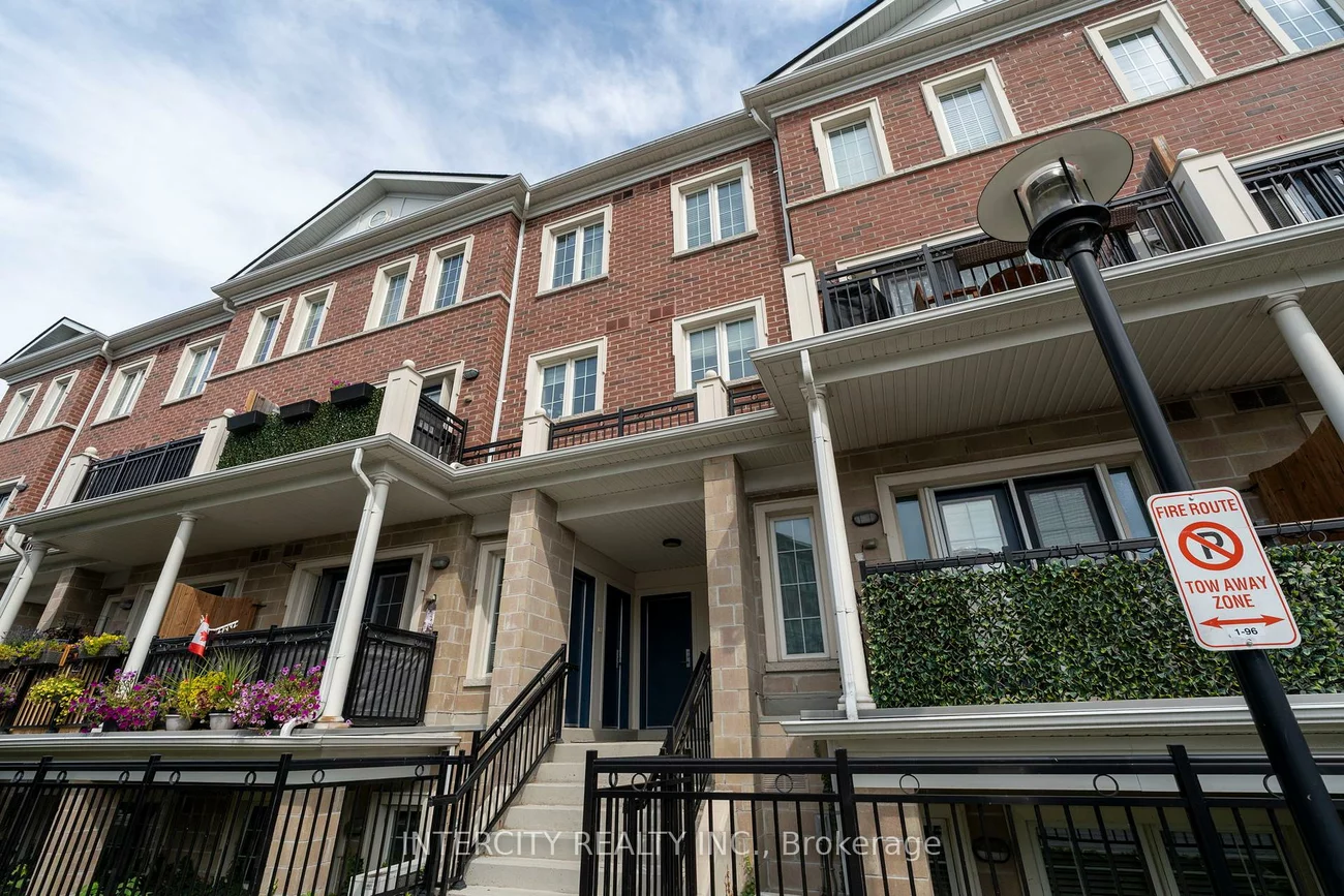 26, Bruce, East Woodbridge, Vaughan