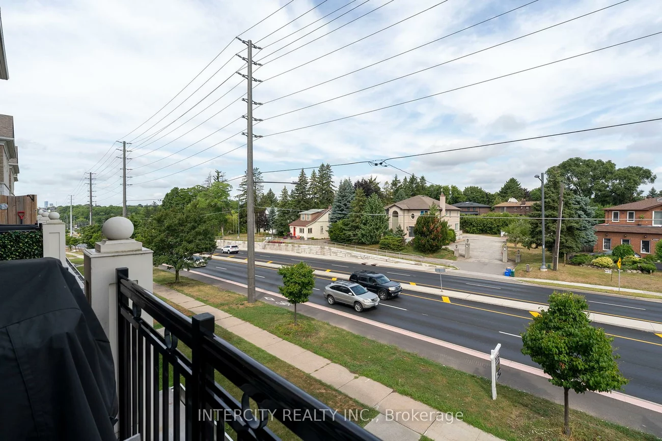 26, Bruce, East Woodbridge, Vaughan