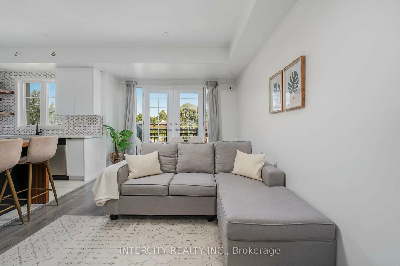 26, Bruce, East Woodbridge, Vaughan