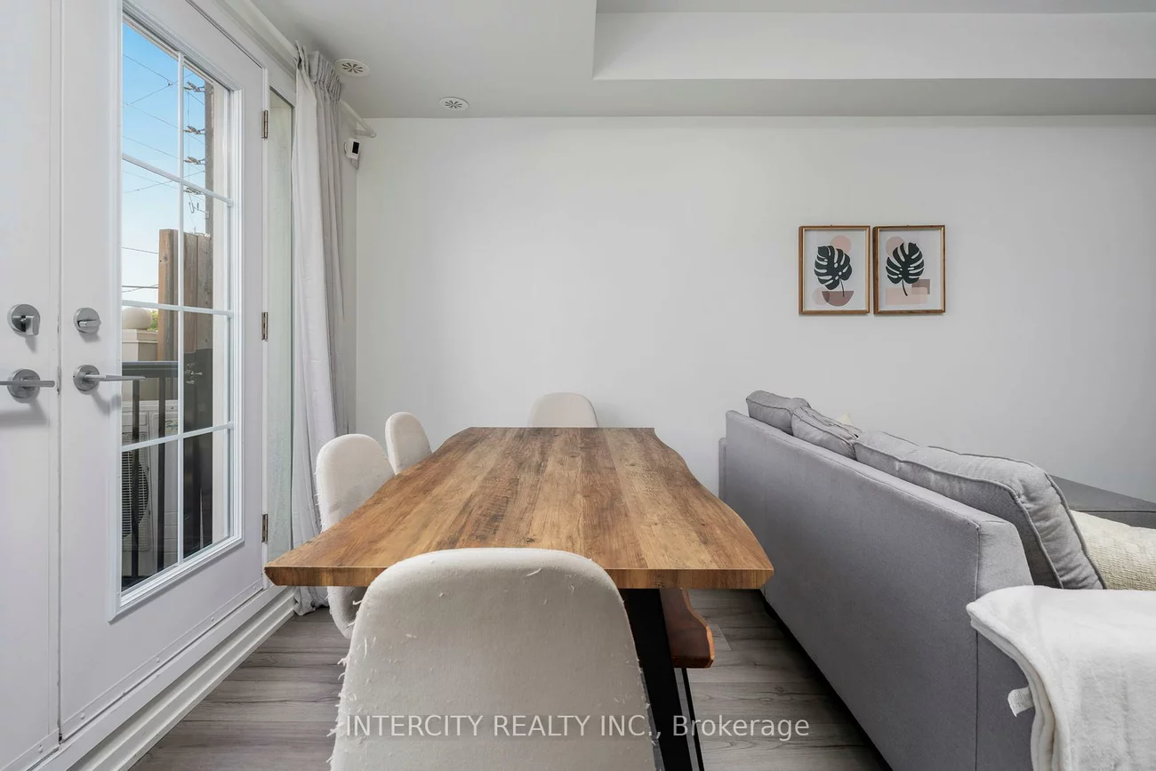 26, Bruce, East Woodbridge, Vaughan