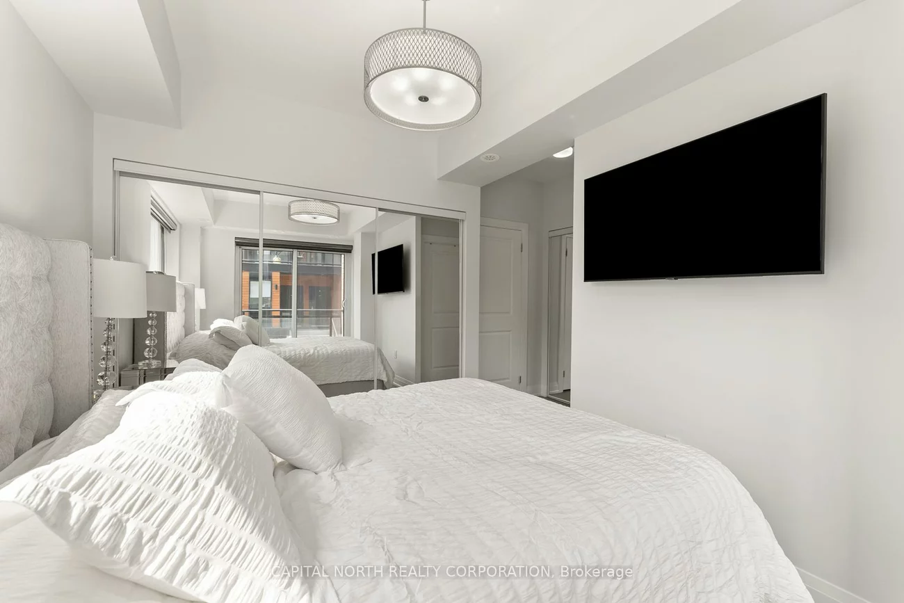 5289, Highway 7, Vaughan Grove, Vaughan