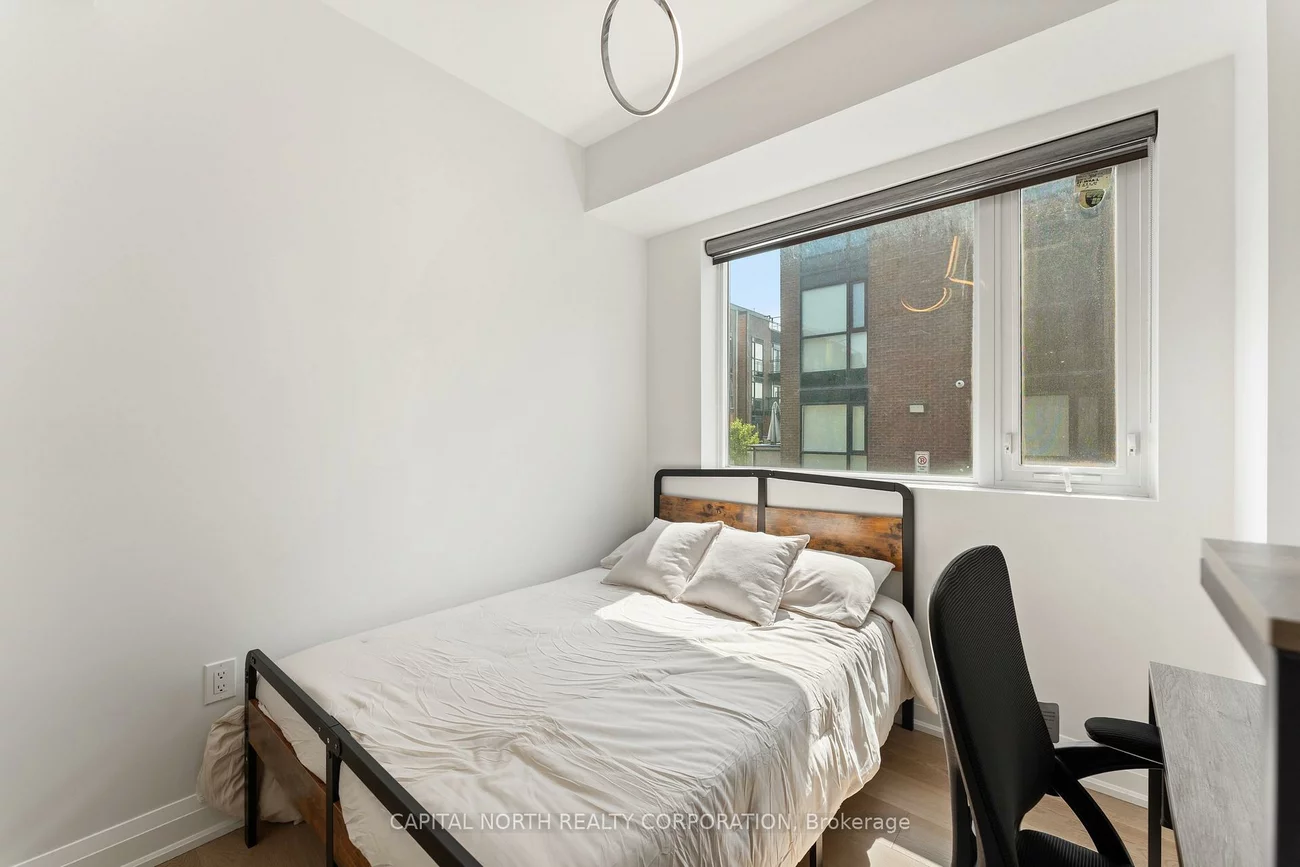 5289, Highway 7, Vaughan Grove, Vaughan