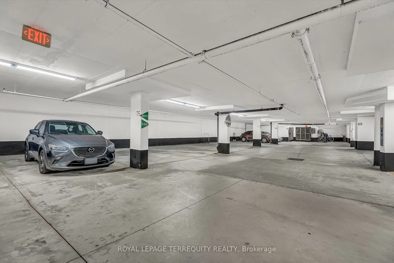 9225, Jane, Maple, Vaughan