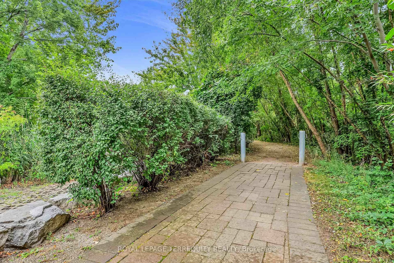 9225, Jane, Maple, Vaughan