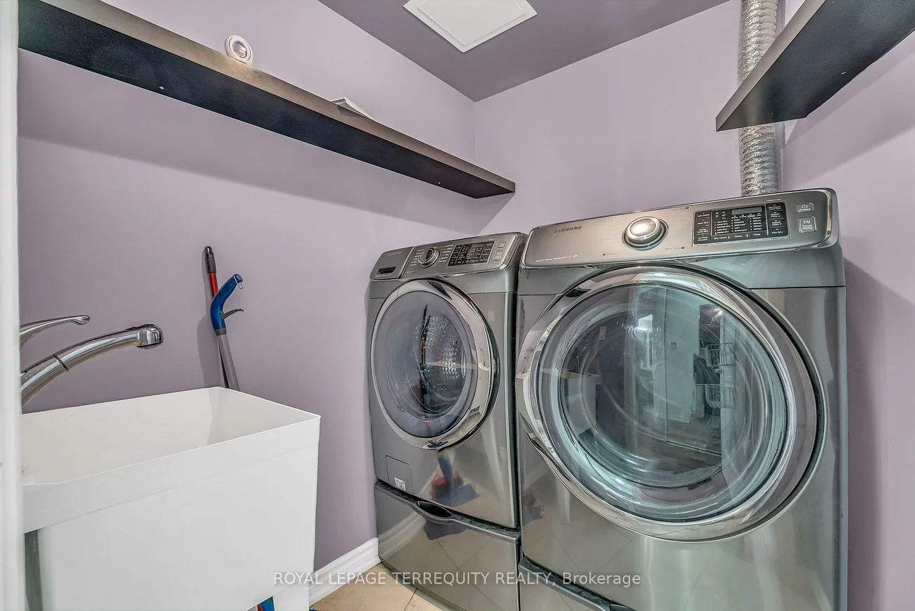 9225, Jane, Maple, Vaughan