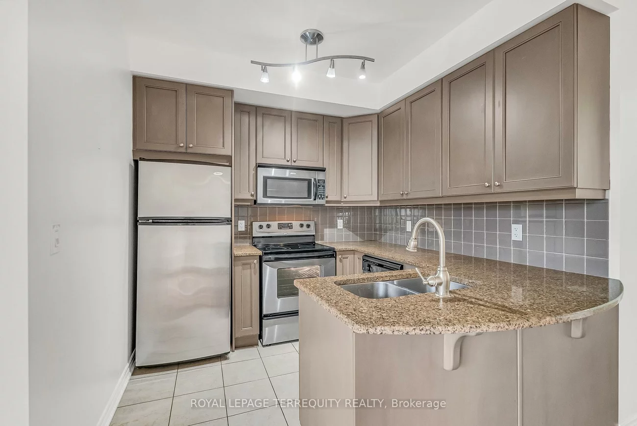 9225, Jane, Maple, Vaughan