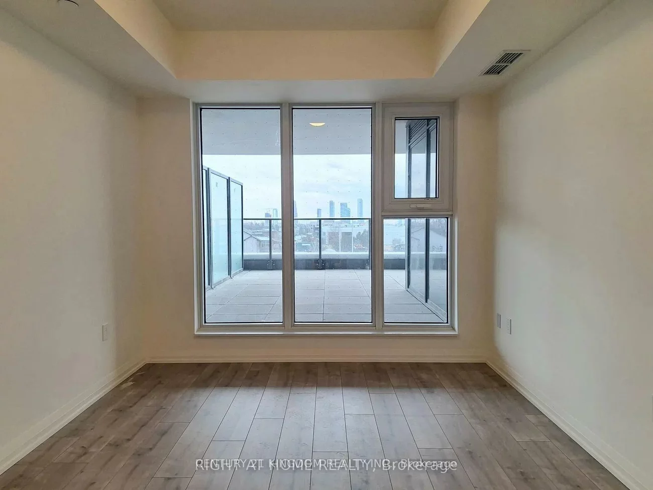 8960, Jane, Concord, Vaughan