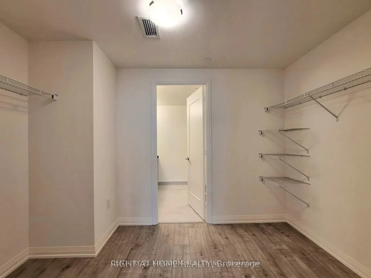8960, Jane, Concord, Vaughan