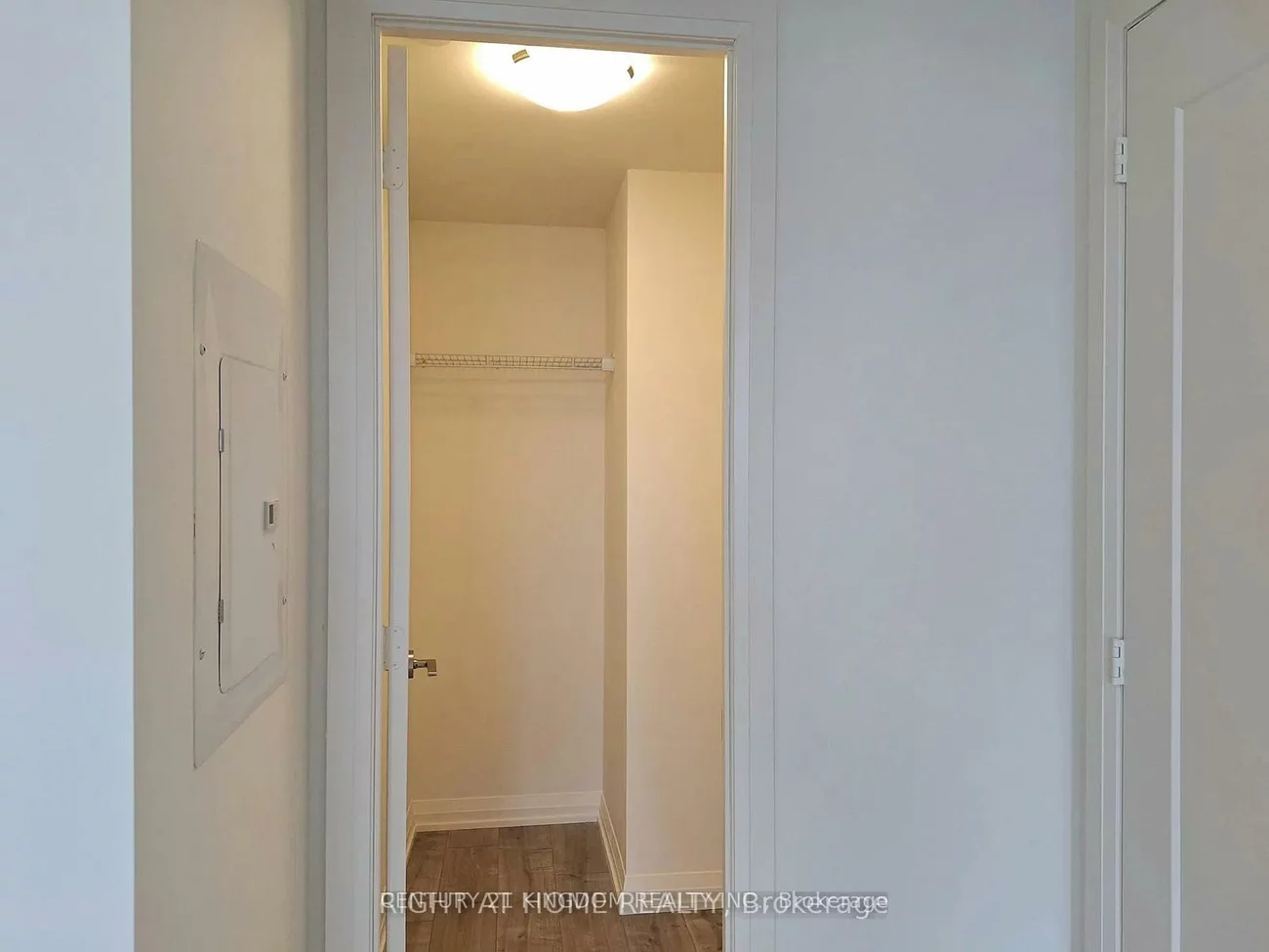 8960, Jane, Concord, Vaughan