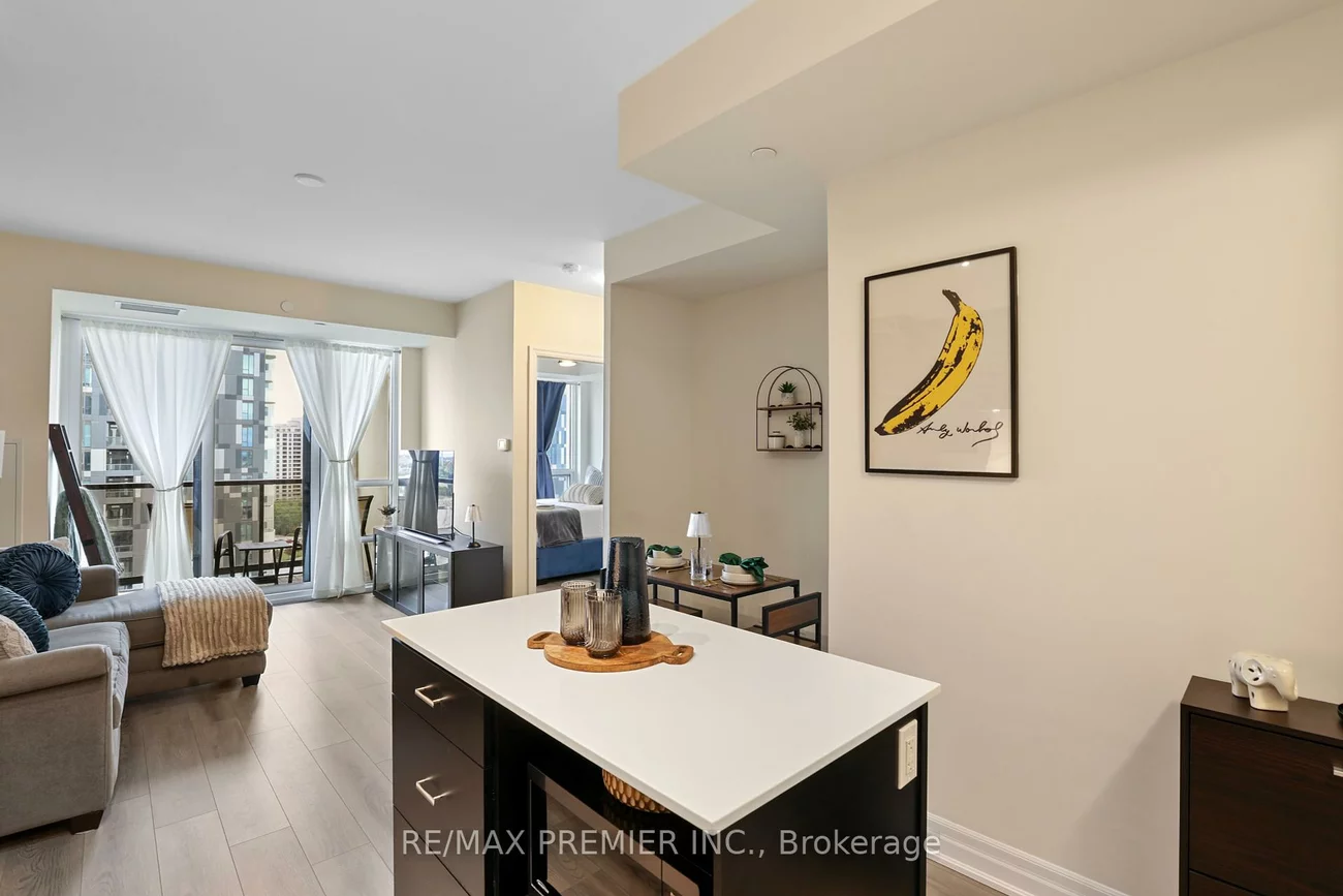 9085, Jane, Concord, Vaughan