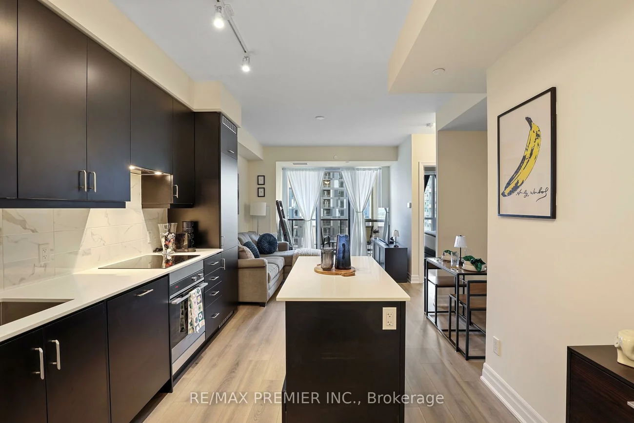 9085, Jane, Concord, Vaughan