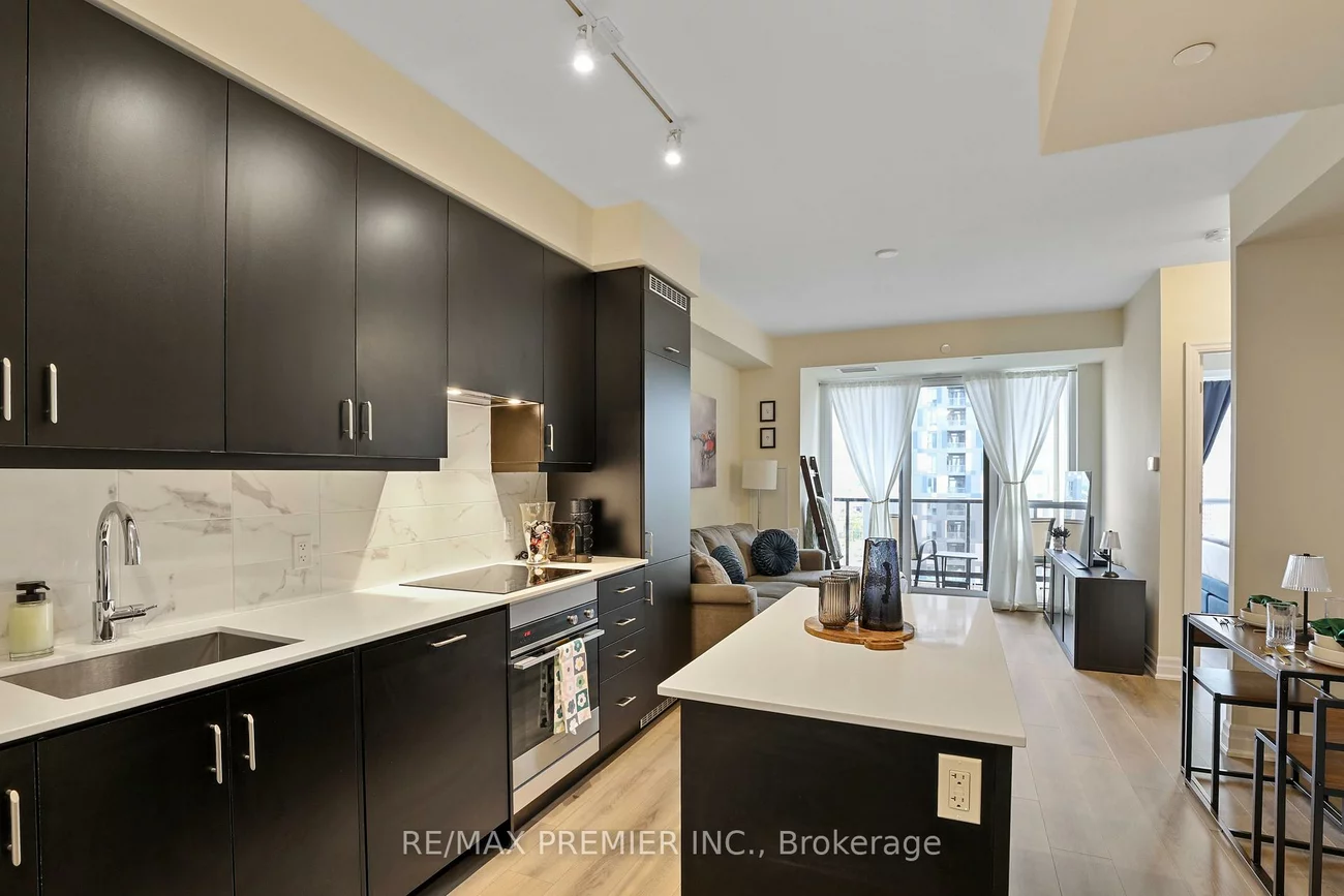 9085, Jane, Concord, Vaughan