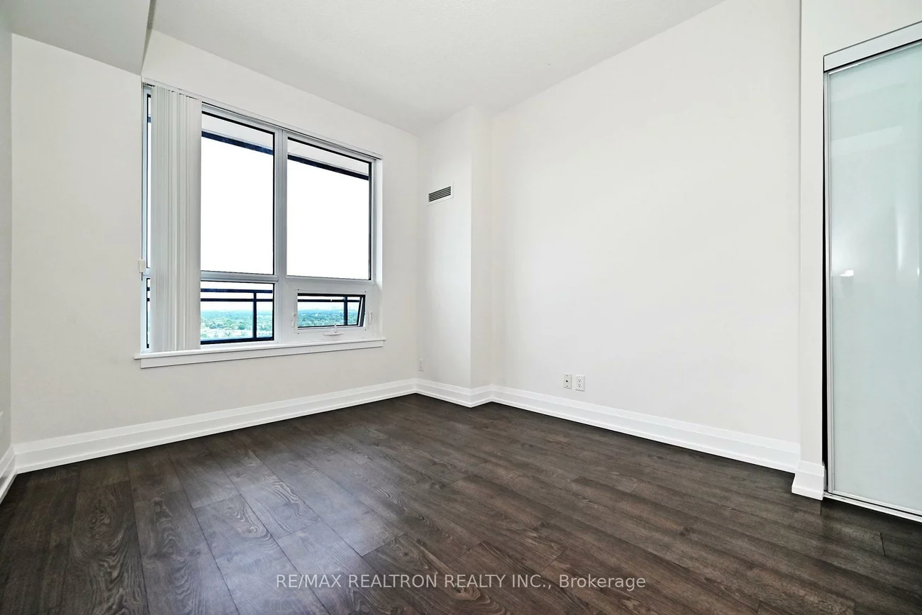 7900, Bathurst, Beverley Glen, Vaughan