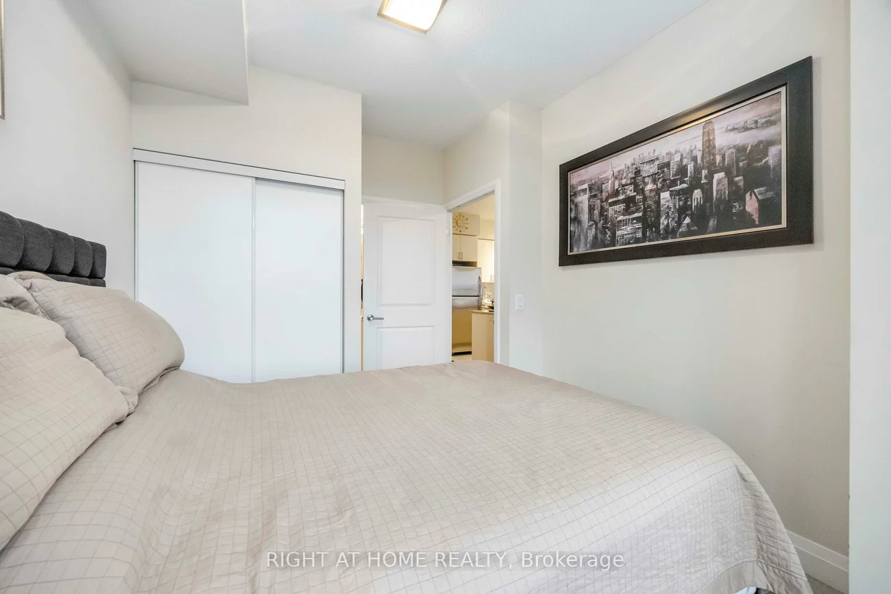 520, Steeles, Crestwood-Springfarm-Yorkhill, Vaughan