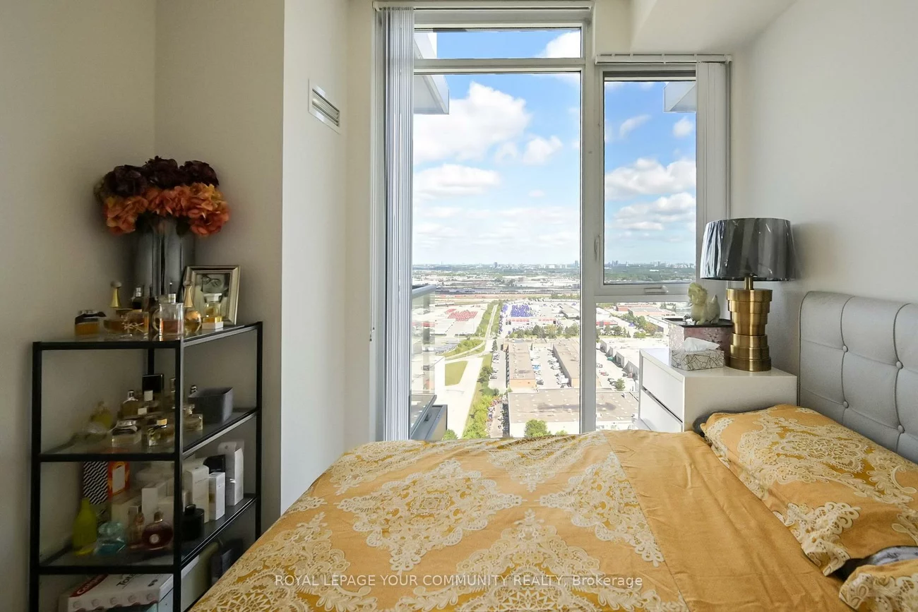 7895, Jane, Concord, Vaughan