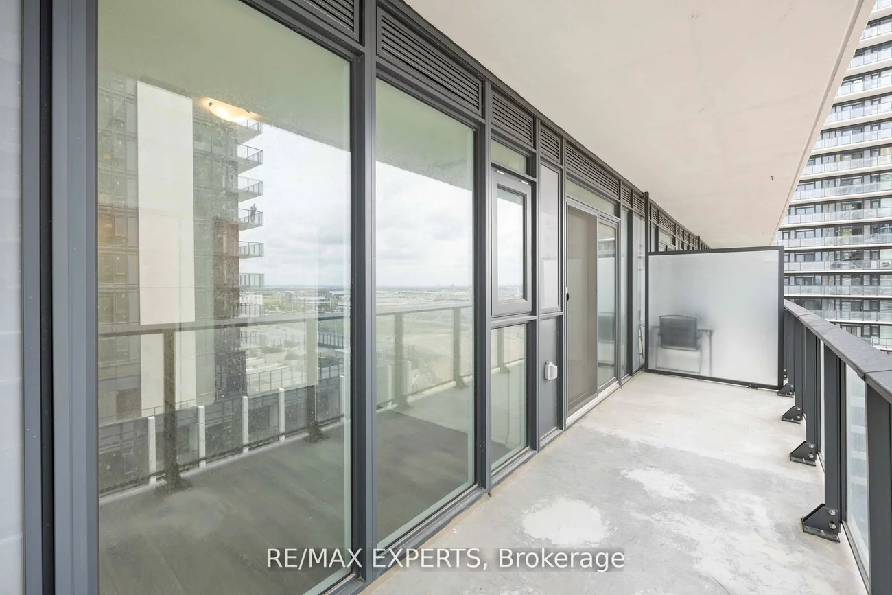 8960, Jane, Vellore Village, Vaughan