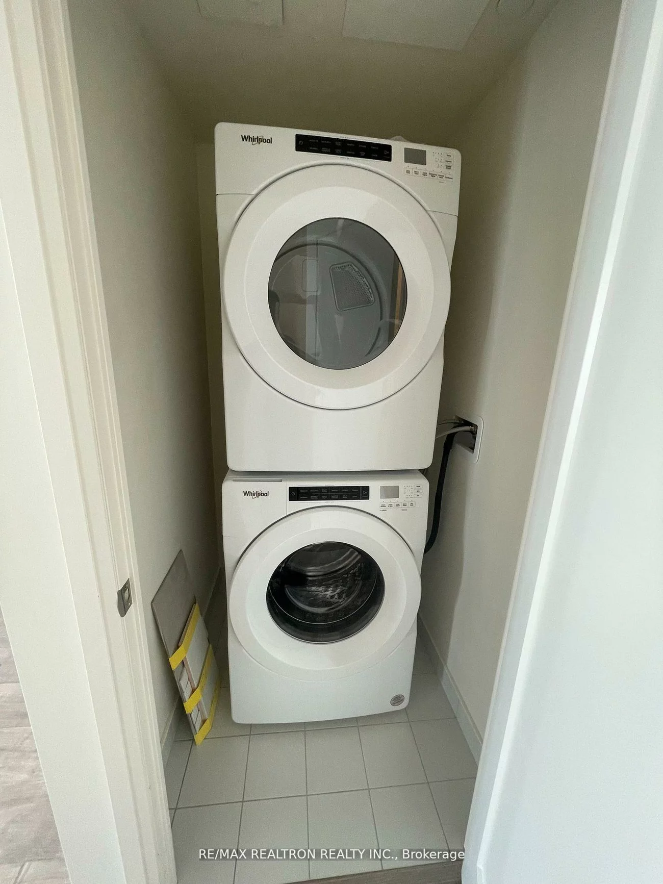 8960, Jane, Vellore Village, Vaughan