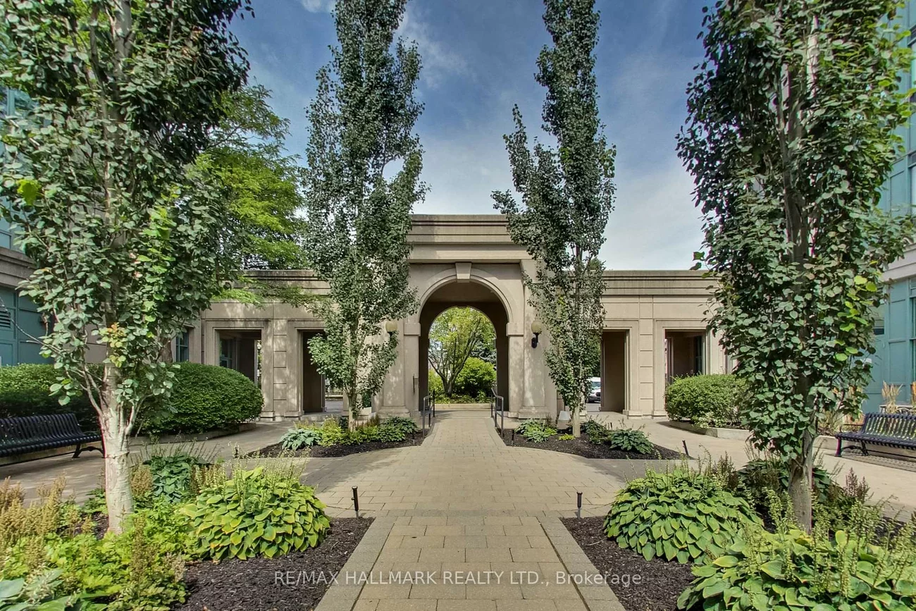 5, Emerald, Crestwood-Springfarm-Yorkhill, Vaughan