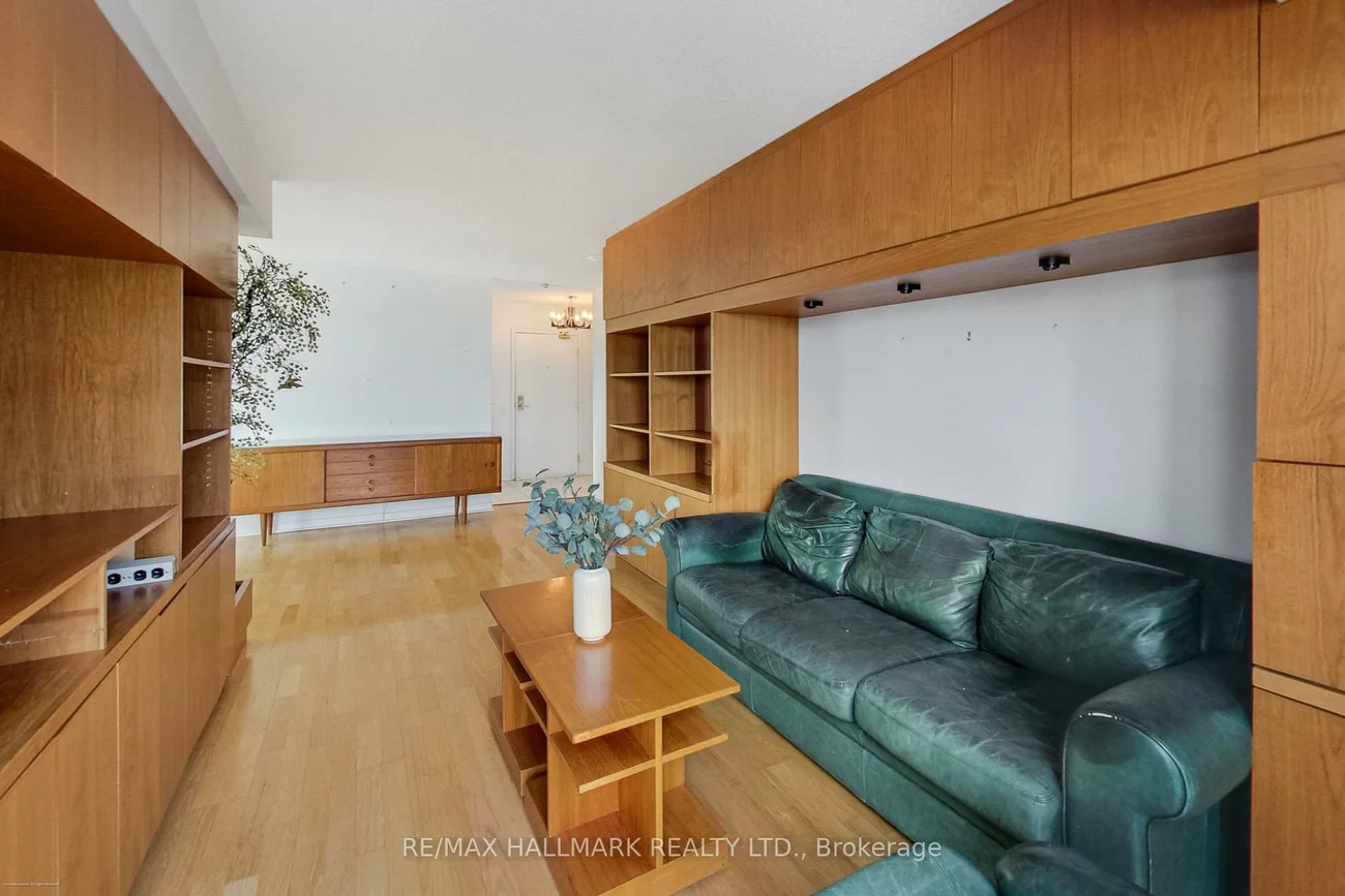 5, Emerald, Crestwood-Springfarm-Yorkhill, Vaughan